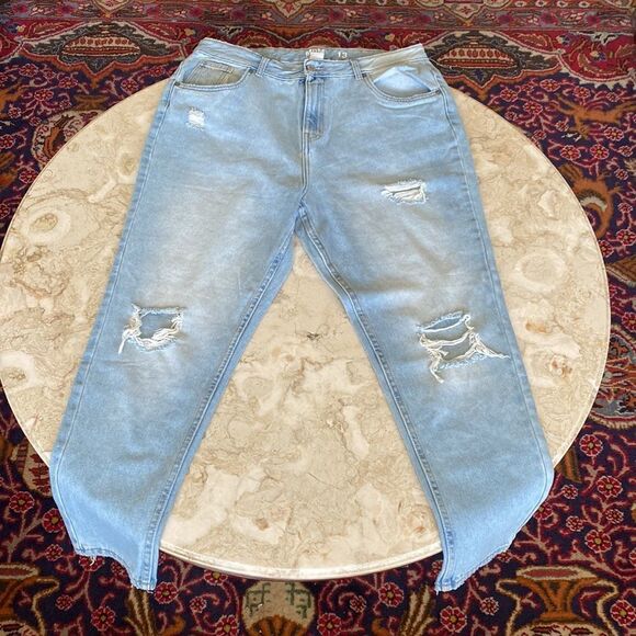 NWT SWS Denim Ultra High Rise Mom Distressed Jeans - Picture 2 of 10